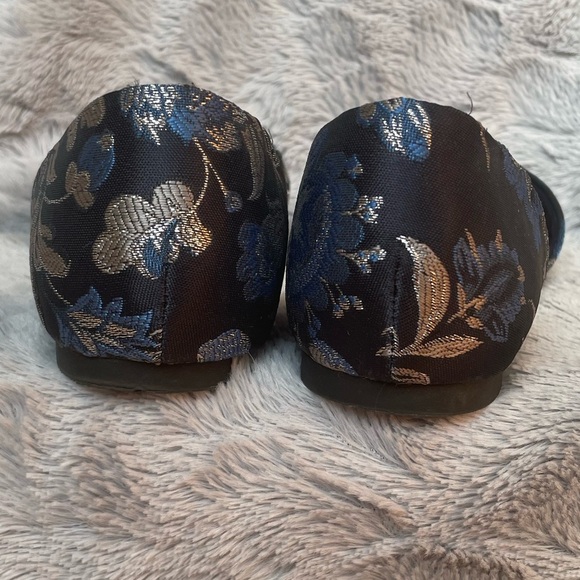 GAP | Floral Flats - Picture 3 of 3